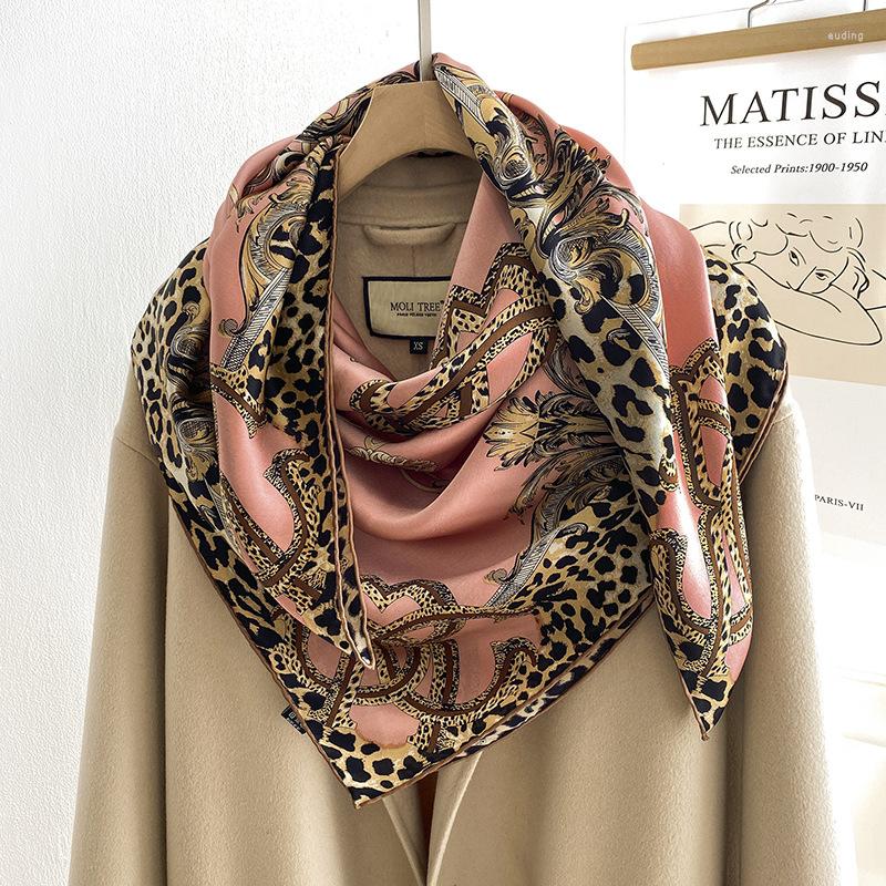 Scarves European Pink Chain Leopard Printing Twill Silk110CM Large Square Scarf For Women Sunscreen Shawl FemaleTravel Dress
Scarves European Pink Chain Leopard Printing Twill Silk110CM Large Square Scarf For Women Sunscreen Shawl FemaleTravel Dress