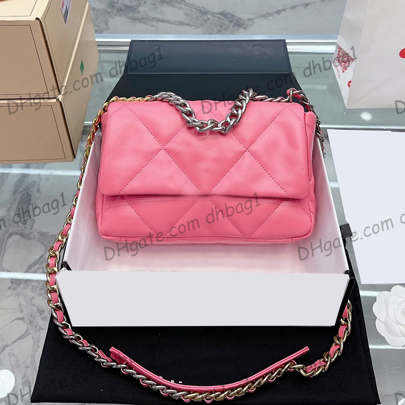 Womens Classic Medium 19 Series Quilted Bags Oil Wax Leather Silver Chain Bracelet Two-tone Crossbody Shoulder Large Capacity Luxury Designer Handbags 25X18CM, Box
Womens Classic Medium 19 Series Quilted Bags Oil Wax Leather Silver Chain Bracelet Two-tone Crossbody Shoulder Large Capacity Luxury Designer Handbags 25X18CM, Box