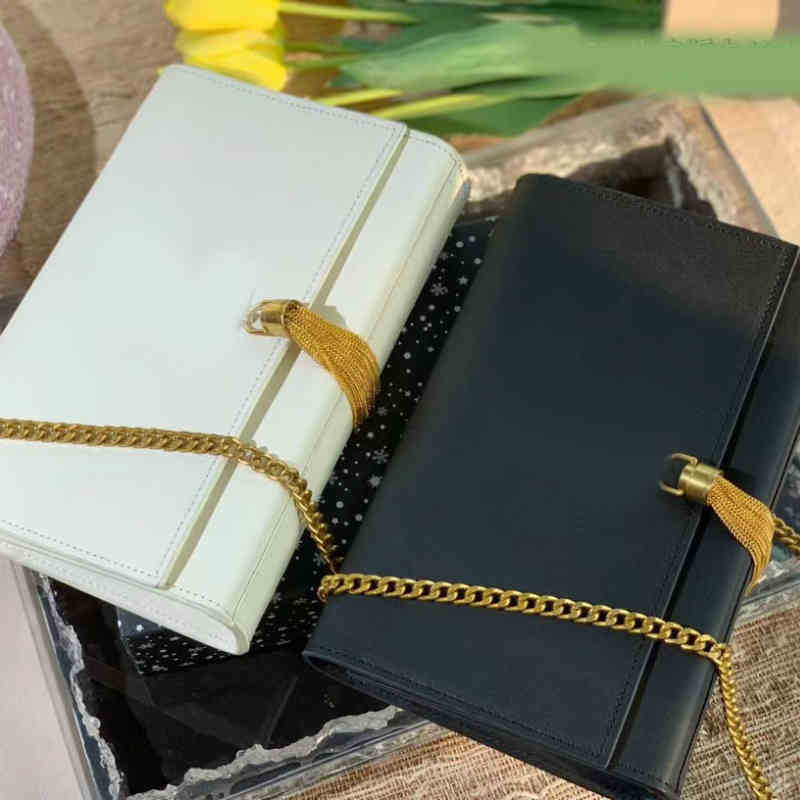 Shopping Bags Luxury Tassel Shoulder Women Classic Square Messenger Leather Crossbody Envelope Female Purses 220809, White
Shopping Bags Luxury Tassel Shoulder Women Classic Square Messenger Leather Crossbody Envelope Female Purses 220809, White