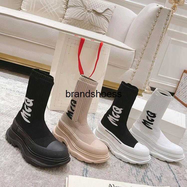 new McQueens elastic knitted sock boots women's lovers thick soled high middle barrel Martin boots thin short boots, Black and white
new McQueens elastic knitted sock boots women's lovers thick soled high middle barrel Martin boots thin short boots, Black and white