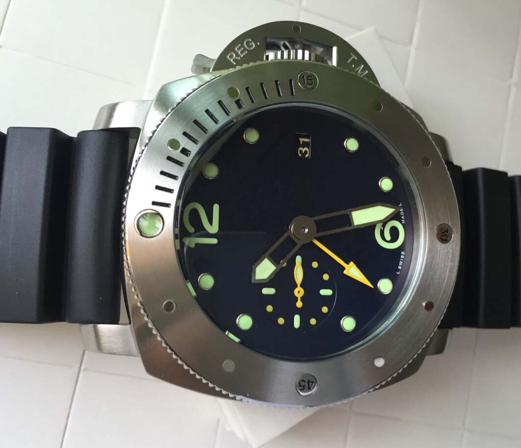 Classic Super Quality watches for men 47 mm dark blue dial CaL.2555 movement Auto Date 316 L Refined steel case Rubber strap Luminous fashion Men's Wristwatches
Classic Super Quality watches for men 47 mm dark blue dial CaL.2555 movement Auto Date 316 L Refined steel case Rubber strap Luminous fashion Men's Wristwatches