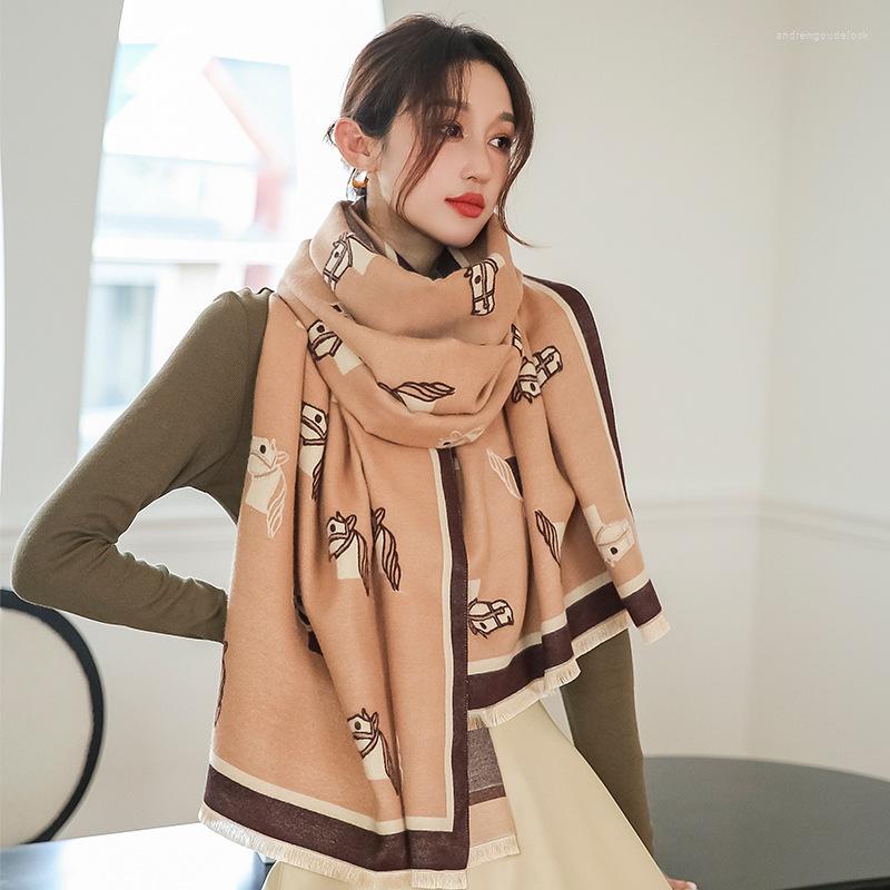 Scarves 2022 Autumn And Winter Retro Printed Scarf Imitation Cashmere Fashion Mid-length Warm Air-conditioning Shawl
Scarves 2022 Autumn And Winter Retro Printed Scarf Imitation Cashmere Fashion Mid-length Warm Air-conditioning Shawl