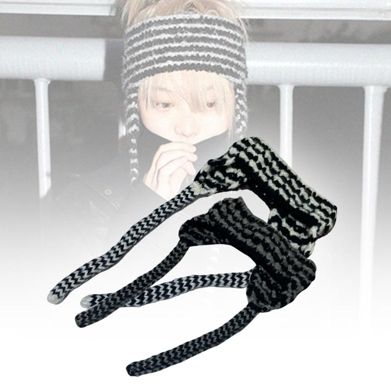 Berets Korean Knit Headbands Winter Ear Warmers Band Covers For Cold Weather Empty Top Hats Retro Head Wrap O17 22 Drop, White
Berets Korean Knit Headbands Winter Ear Warmers Band Covers For Cold Weather Empty Top Hats Retro Head Wrap O17 22 Drop, White
