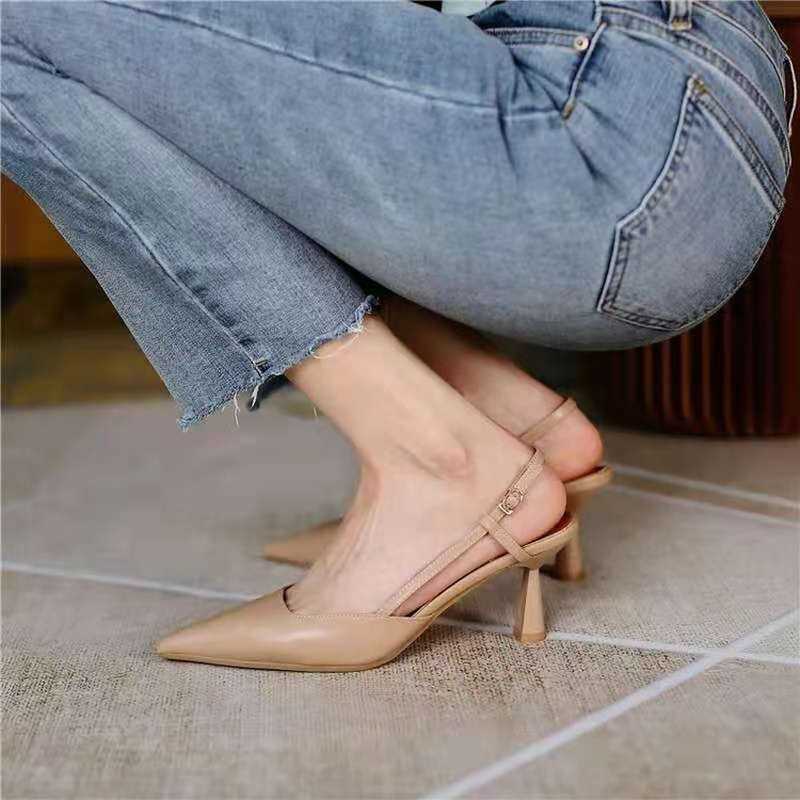HBP Dress shoes Salu High Thin Heels Sandals for Woman Basic Model Genuine Leather C, Apricot
HBP Dress shoes Salu High Thin Heels Sandals for Woman Basic Model Genuine Leather C, Apricot
