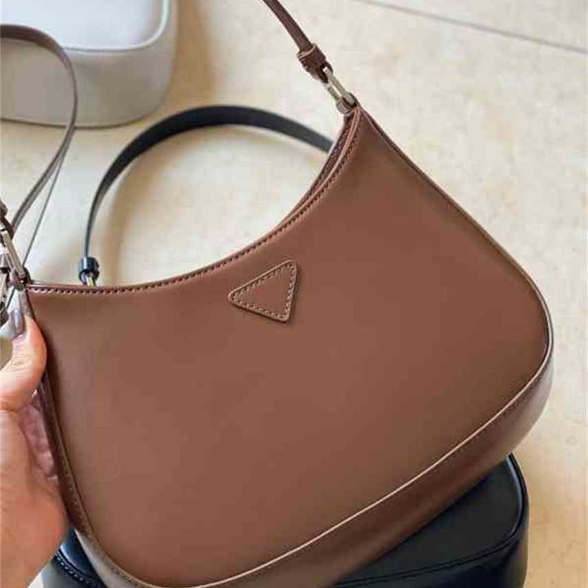 underarm bag star same style stick bright leather cowhide shoulder portable women's, White
underarm bag star same style stick bright leather cowhide shoulder portable women's, White