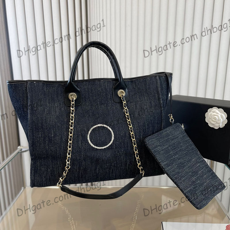 Womens Deauville Chain Canvas Beach Shopping Bags Large Capacity With Top Handle Totes Gold metal Hardware Matelasse Shoulder Handbags With Pouch 39X30CM, Box
Womens Deauville Chain Canvas Beach Shopping Bags Large Capacity With Top Handle Totes Gold metal Hardware Matelasse Shoulder Handbags With Pouch 39X30CM, Box