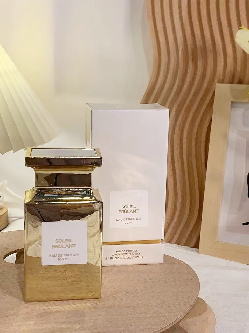 Perfume fragrances for women lady perfumes EDP 50ml Good spray bottle long lasting time amazing smell Fast Ship
Perfume fragrances for women lady perfumes EDP 50ml Good spray bottle long lasting time amazing smell Fast Ship