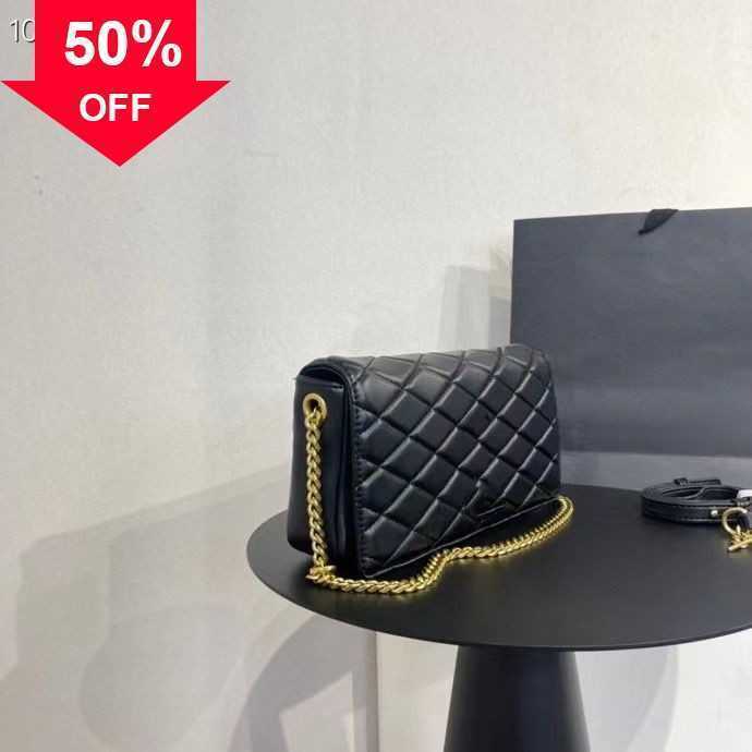 Women's Luxury Designer Shoulder bags Tote 2023 New Fashion Linge Chain multi-functional flip arm under high volume Messenger Crossbody Bags Factory direct sales, Pink
Women's Luxury Designer Shoulder bags Tote 2023 New Fashion Linge Chain multi-functional flip arm under high volume Messenger Crossbody Bags Factory direct sales, Pink