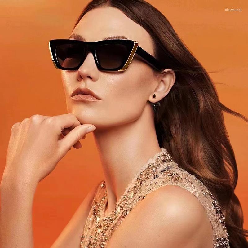 Sunglasses Classic Cateye Brand Designer Shades Glasses Women Luxury Retro Small Frame Eyeglasses UV400 Gafas De Sol
Sunglasses Classic Cateye Brand Designer Shades Glasses Women Luxury Retro Small Frame Eyeglasses UV400 Gafas De Sol
