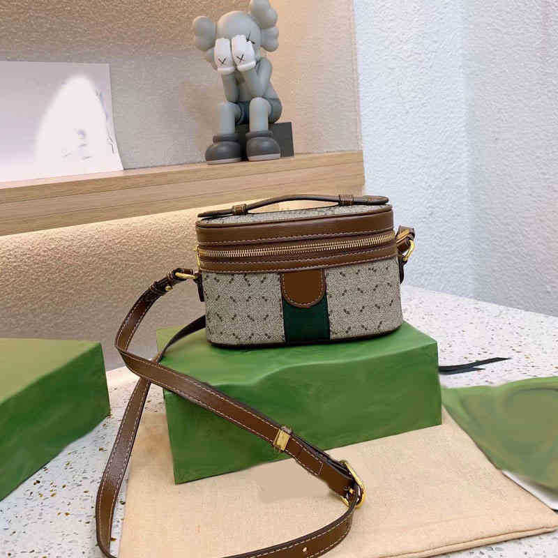 Shopping Bags Luxury Shoulder Square Crossbody camera Bag Designer print box Mini makeup lipstick pack Messenger Purses 220829, Brown
Shopping Bags Luxury Shoulder Square Crossbody camera Bag Designer print box Mini makeup lipstick pack Messenger Purses 220829, Brown