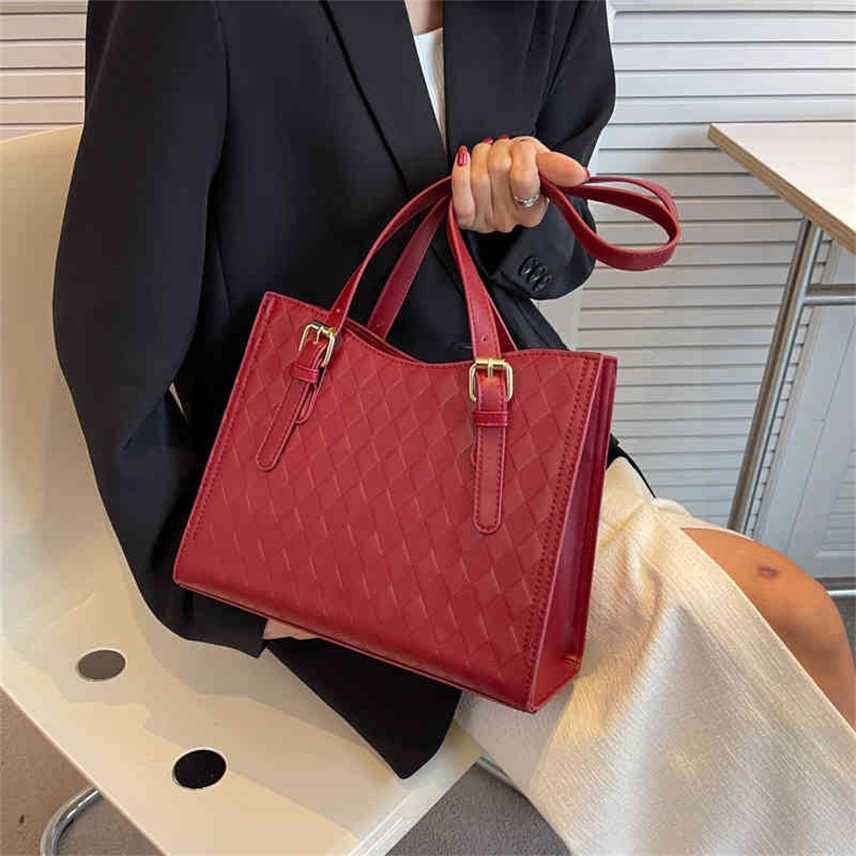 bridal bag women's 2022 new wedding underarm large capacity Tote Bag versatile one shoulder hand Handbags, Black
bridal bag women's 2022 new wedding underarm large capacity Tote Bag versatile one shoulder hand Handbags, Black