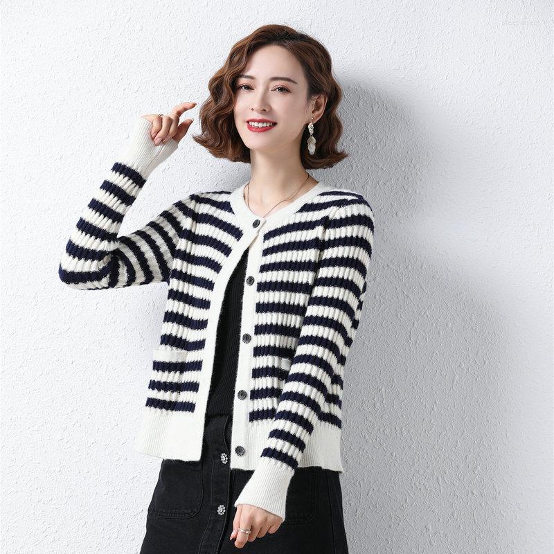 Women's Knits 2022 Women Black White Striped Cardigan Sweaters Single Breasted Round Collar Knitwear Ladies Casual Soft Cosy Knitting
Women's Knits 2022 Women Black White Striped Cardigan Sweaters Single Breasted Round Collar Knitwear Ladies Casual Soft Cosy Knitting