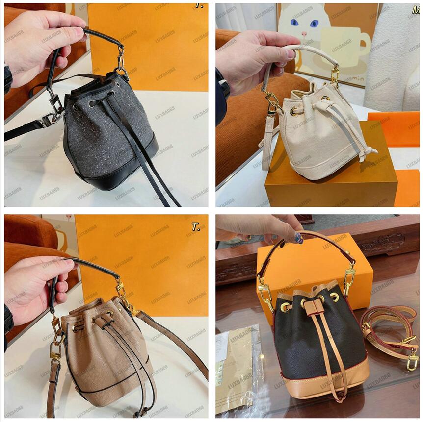 Gray Jacquard Denim NANO NOE Drawstring Bag M46449 Monograms CRUISE 2023 Handbag Summer Stardust bicolor Mini Noe Bucket Bags Crossbody M46291 M81463, 01
Gray Jacquard Denim NANO NOE Drawstring Bag M46449 Monograms CRUISE 2023 Handbag Summer Stardust bicolor Mini Noe Bucket Bags Crossbody M46291 M81463, 01