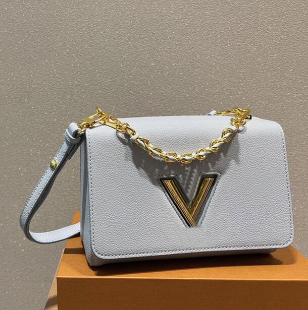 Women Flip Crossbody Bags Chains Shoulder Bag Flap Handbag Wallet Plain Classics Letter Hasp Hardware Detachable Belt Strap Wallets, Blue
Women Flip Crossbody Bags Chains Shoulder Bag Flap Handbag Wallet Plain Classics Letter Hasp Hardware Detachable Belt Strap Wallets, Blue