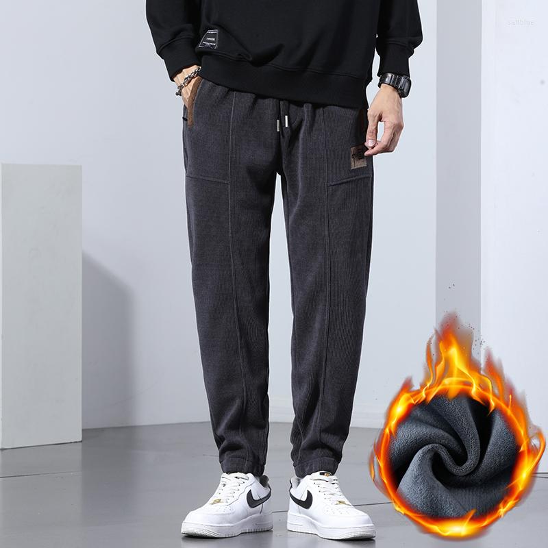 Men's Pants 2022 Autumn And Winter Men's Plush Thicken Warm Sports Casual Trousers Solid Color Corduroy Drawstring Jogger, Black without plush
Men's Pants 2022 Autumn And Winter Men's Plush Thicken Warm Sports Casual Trousers Solid Color Corduroy Drawstring Jogger, Black without plush