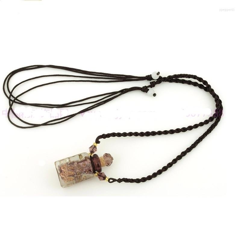 Pendant Necklaces 1 Pcs Perfume Jewelry For Women Square Essential Oil Diffuser Locket Cage Glass Drop
Pendant Necklaces 1 Pcs Perfume Jewelry For Women Square Essential Oil Diffuser Locket Cage Glass Drop