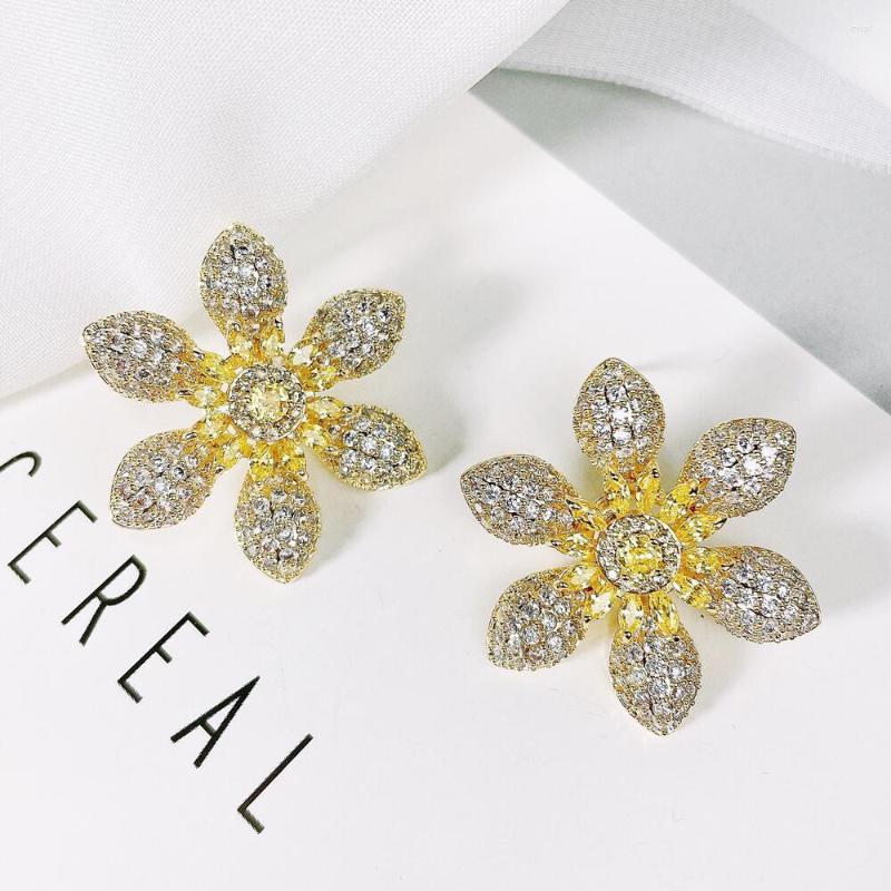 Stud Earrings Luxury Flower Beautiful Color Mini Zirconia Micro-inlay Earring Fashion Women Jewelry Wedding Bridal
Stud Earrings Luxury Flower Beautiful Color Mini Zirconia Micro-inlay Earring Fashion Women Jewelry Wedding Bridal