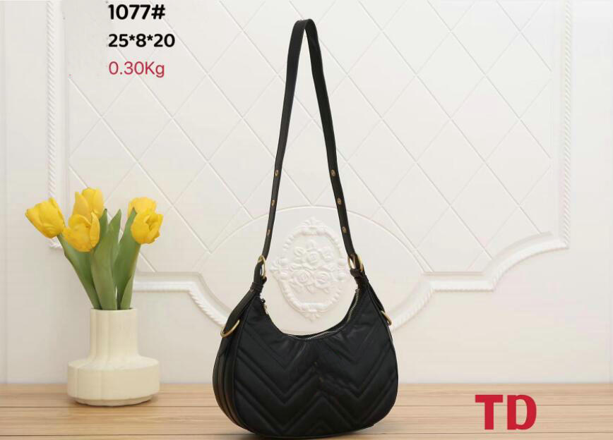 Women Marmont Underarm Bags Wave Pattern Satchel fashion Leather Shoulder Bag Designer Handbags Purse Totes Crossbody Bag, Black
Women Marmont Underarm Bags Wave Pattern Satchel fashion Leather Shoulder Bag Designer Handbags Purse Totes Crossbody Bag, Black
