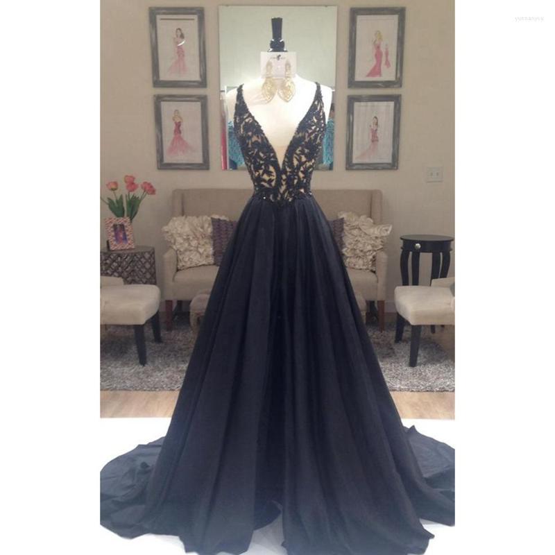Party Dresses Plunging V Neck Black Prom DressLong 2022 A Line Lace Appliques Satin Sweep Train Formal Dress Vestido De Festa CP339, Orange
Party Dresses Plunging V Neck Black Prom DressLong 2022 A Line Lace Appliques Satin Sweep Train Formal Dress Vestido De Festa CP339, Orange