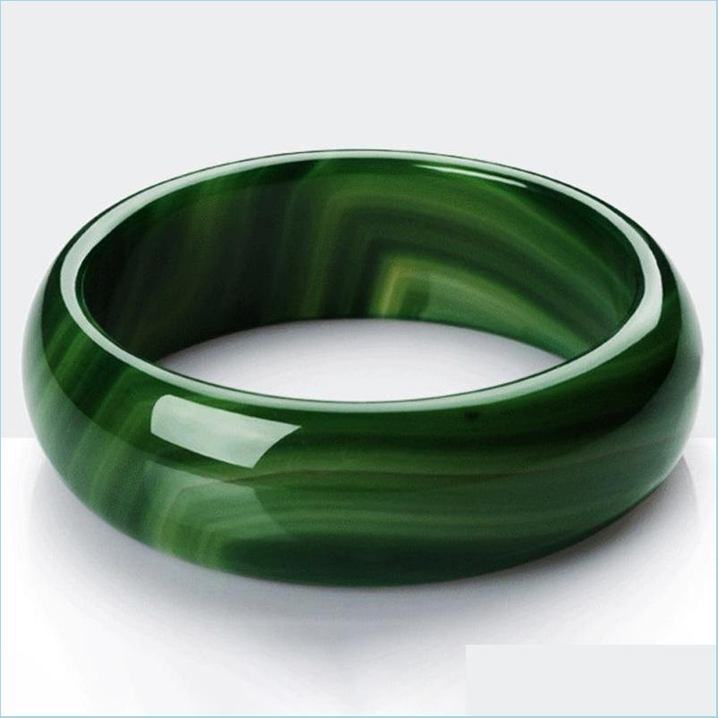 Bangle Bangle Jade Wholesale Factory Direct Grass Green Agate Bracelet Chalcedony Physical Store Supply Braceletbangle Drop Delivery Dhlxy
Bangle Bangle Jade Wholesale Factory Direct Grass Green Agate Bracelet Chalcedony Physical Store Supply Braceletbangle Drop Delivery Dhlxy