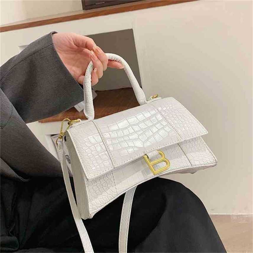 Bags 2022 new one shoulder Handbags Womens hourglass crocodile pattern style stick texture small fragrance hand-held messenger Purse, Khaki
Bags 2022 new one shoulder Handbags Womens hourglass crocodile pattern style stick texture small fragrance hand-held messenger Purse, Khaki