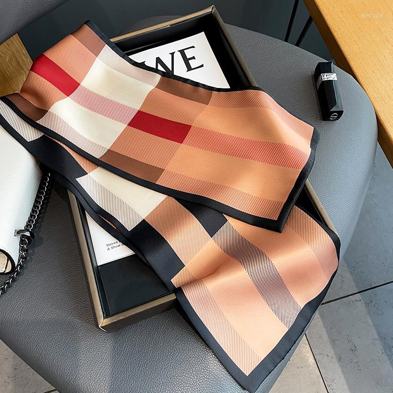 Scarves 2022 Small Silk Scarf Women Bag Skinny Narrow Long Decorate Belt Head Band Fashion Hairband Designer
Scarves 2022 Small Silk Scarf Women Bag Skinny Narrow Long Decorate Belt Head Band Fashion Hairband Designer