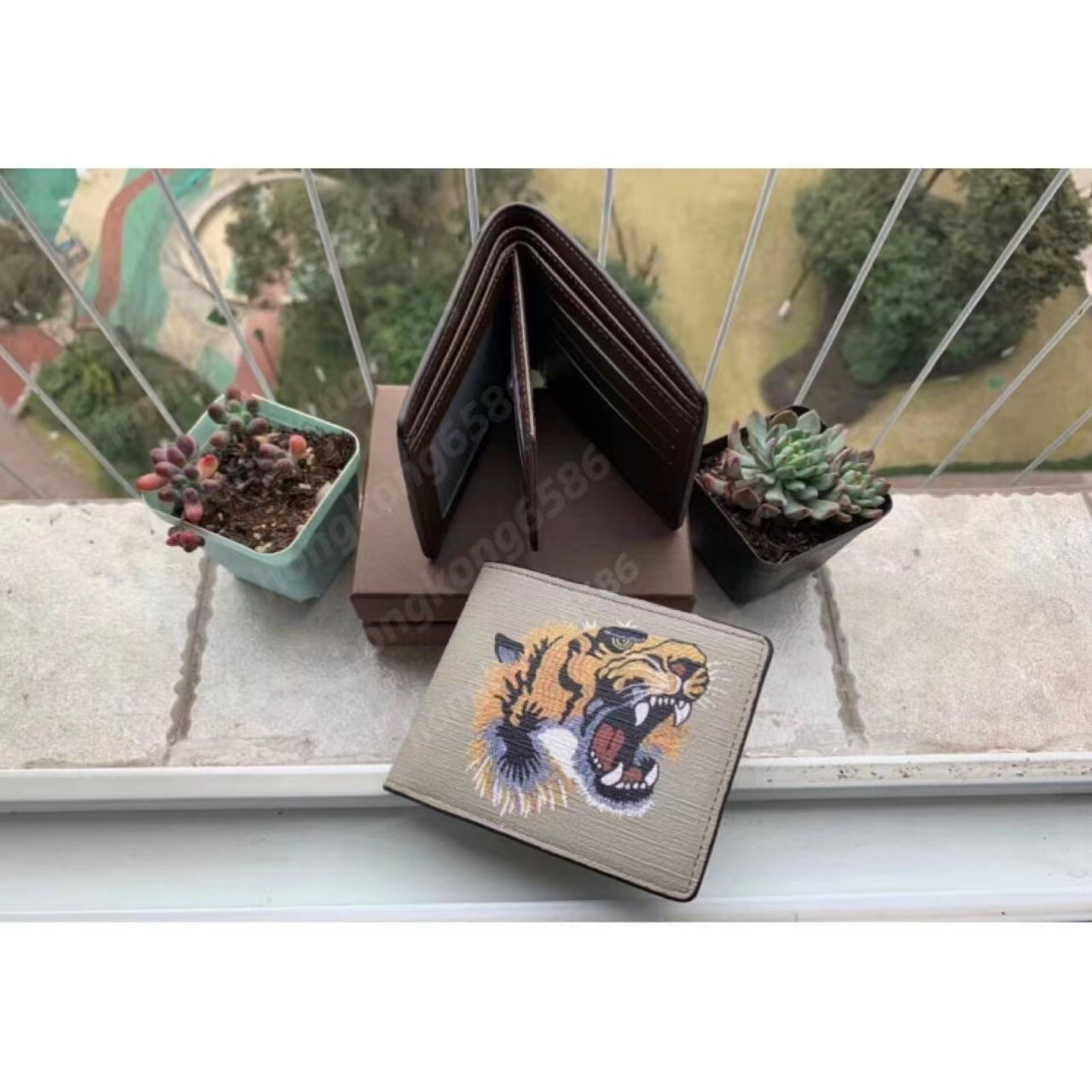 l designers wallets long and short cardholder France Paris plaid style luxurys mens wallet women cluth bag purse high-end wallet with box, 06
l designers wallets long and short cardholder France Paris plaid style luxurys mens wallet women cluth bag purse high-end wallet with box, 06