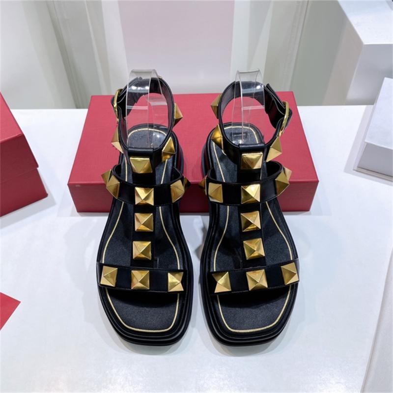 Sandals Women Shoes Rivet Zapatillas Summer Leather Flat Platform Designer Buckle Strap Luxury Leisure Valentinoe''Valentinoity gtX, As pic
Sandals Women Shoes Rivet Zapatillas Summer Leather Flat Platform Designer Buckle Strap Luxury Leisure Valentinoe''Valentinoity gtX, As pic