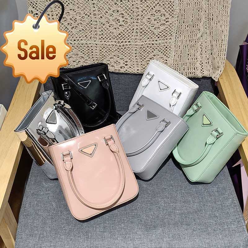 Women's Luxury Designer Handbag 2023 Mini Leather Tote with High Appearance Level One Shoulder Portable Messenger Diagonal Bag Factory Direct Sale, Gray
Women's Luxury Designer Handbag 2023 Mini Leather Tote with High Appearance Level One Shoulder Portable Messenger Diagonal Bag Factory Direct Sale, Gray