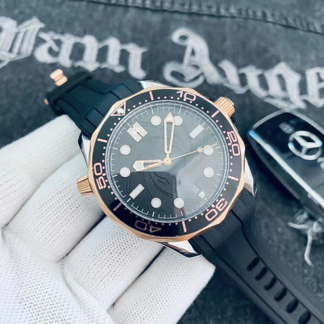 Men Classic Noctilucent Watch Designer Mens Mechanical Movement Automatic Calendar Wristwatch Durable 904L Full Stainless Steel Swim Waterproof Wristwatches ga, A1
Men Classic Noctilucent Watch Designer Mens Mechanical Movement Automatic Calendar Wristwatch Durable 904L Full Stainless Steel Swim Waterproof Wristwatches ga, A1