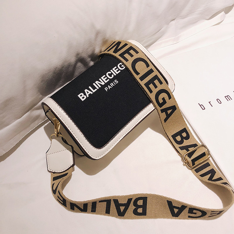 Bag Summer Women Purse and Handbags 2022 New Fashion Casual Small Square Bumbag Waist Bags M43644 Unique Designer Shoulder Messenger Bag Y220421, Fashion bag
Bag Summer Women Purse and Handbags 2022 New Fashion Casual Small Square Bumbag Waist Bags M43644 Unique Designer Shoulder Messenger Bag Y220421, Fashion bag
