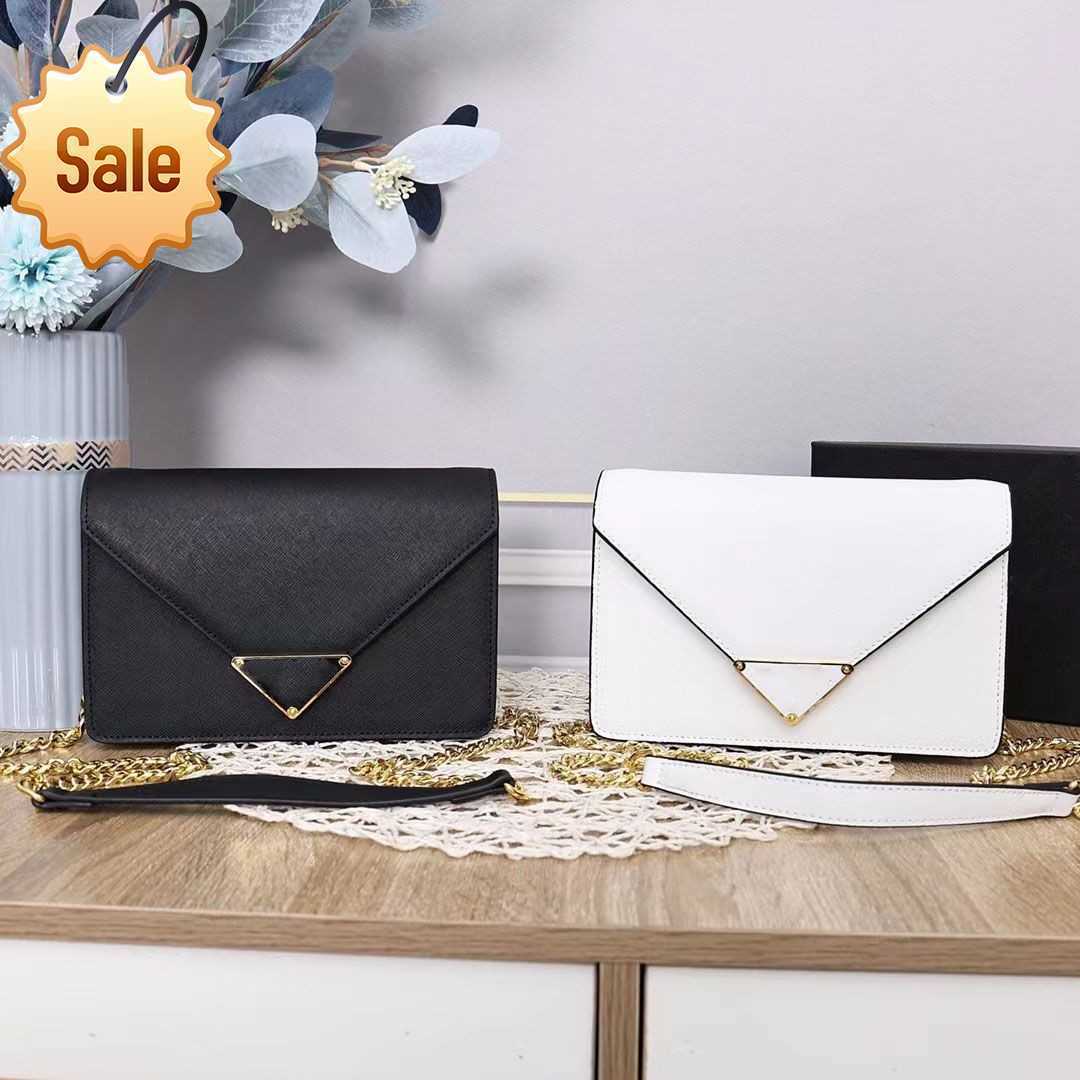 Women's Luxury Designer Single Shoulder Bags 2023 Fashion Triangle Standard Cross Pattern Cowhide Chain Single Shoulder Messenger Bag Manufacturer Direct Sales, Black
Women's Luxury Designer Single Shoulder Bags 2023 Fashion Triangle Standard Cross Pattern Cowhide Chain Single Shoulder Messenger Bag Manufacturer Direct Sales, Black