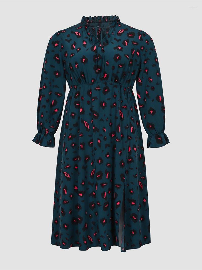 Plus Size Dresses Finjani Party Navy Tie Dye Evening For Women 2022 Fashion Bow Neckline Dress, 0683
Plus Size Dresses Finjani Party Navy Tie Dye Evening For Women 2022 Fashion Bow Neckline Dress, 0683