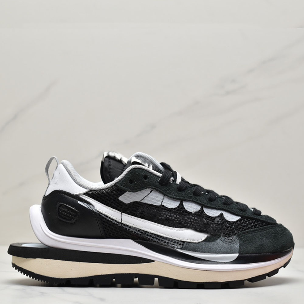Luxury brand 2022 new lovers Sneakers personality design leisure vitality increase culture sports basketball running shoes, Grey
Luxury brand 2022 new lovers Sneakers personality design leisure vitality increase culture sports basketball running shoes, Grey
