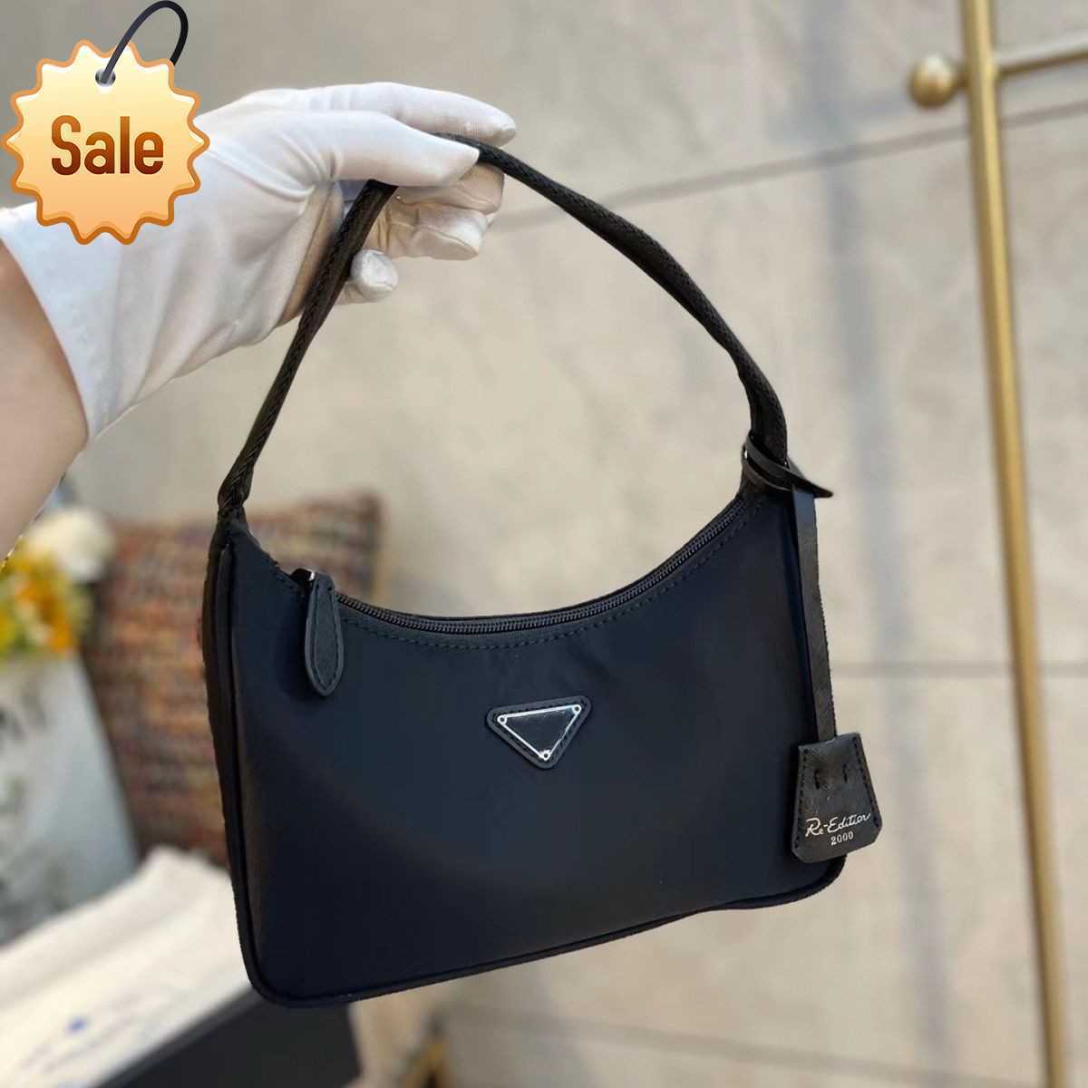 Women's Luxury Designer Handbag 2023 Fashion Multifunctional Underarm Single Shoulder Bag High-end Nylon Baguette Bag Factory Direct Sales, Blue
Women's Luxury Designer Handbag 2023 Fashion Multifunctional Underarm Single Shoulder Bag High-end Nylon Baguette Bag Factory Direct Sales, Blue