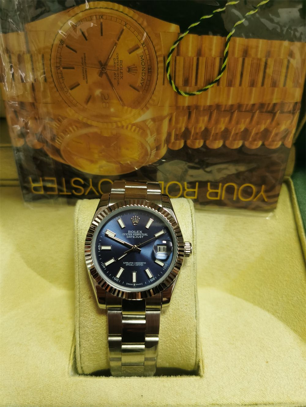 AAA Topselling Mens Wristwatches 41mm DateJust Diamonds Bezel blue Dial Watch Asia 2813 Movement Automatic Mechanical Case Life Waterproof Men's Watches De Luxe
AAA Topselling Mens Wristwatches 41mm DateJust Diamonds Bezel blue Dial Watch Asia 2813 Movement Automatic Mechanical Case Life Waterproof Men's Watches De Luxe