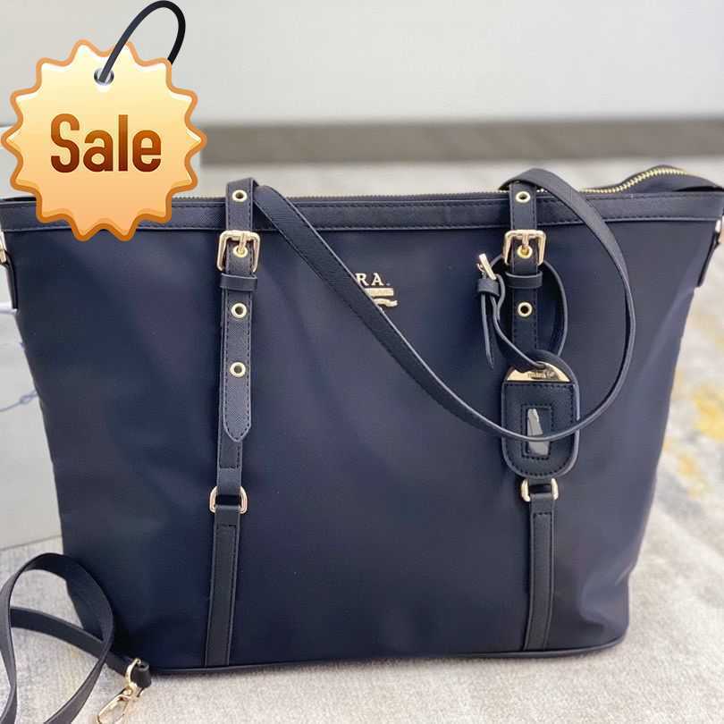 Women's Luxury Designer Handbags Shoulder Bags Crossbody bags Tote Fashion Large Capacity Nylon Cloth Waterproof Then Carry Shopping Tote bag Factory Direct Sales, Blue
Women's Luxury Designer Handbags Shoulder Bags Crossbody bags Tote Fashion Large Capacity Nylon Cloth Waterproof Then Carry Shopping Tote bag Factory Direct Sales, Blue