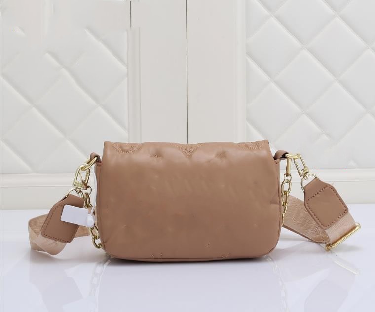 Mini Top luxury Designer Crossbody Shoulder Bags Handbag women's fashion leather handbags handbag wholesale removable shoulders strap 57351, Pink
Mini Top luxury Designer Crossbody Shoulder Bags Handbag women's fashion leather handbags handbag wholesale removable shoulders strap 57351, Pink