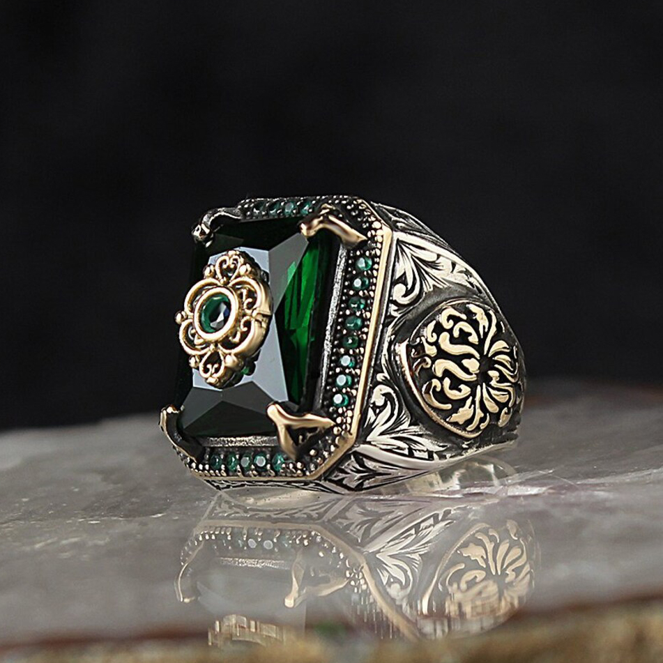 Turkish Signet Ring For Men Women Ancient Silver Color Carved Eagle Ring Green Zircon Inlay Punk Motor Biker Ring
Turkish Signet Ring For Men Women Ancient Silver Color Carved Eagle Ring Green Zircon Inlay Punk Motor Biker Ring