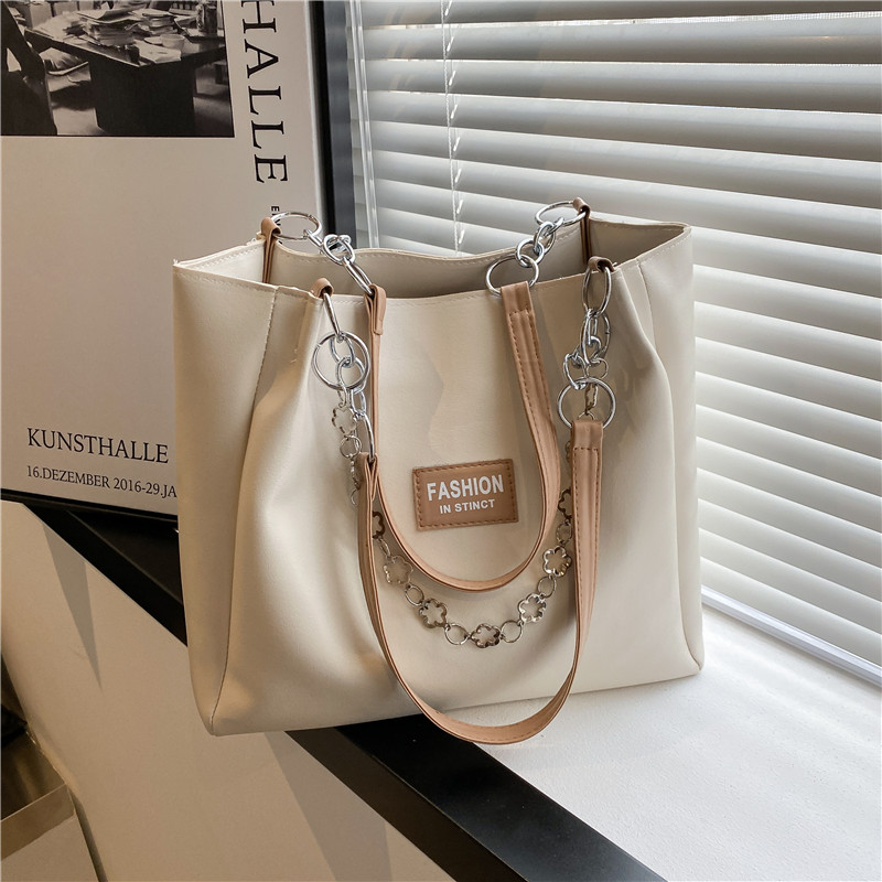 Womens Handbags Fashion Flower Ladies Composite Totes Bag Leather ShoulderBags Female Clutch Purse with Box 98, Red embossing
Womens Handbags Fashion Flower Ladies Composite Totes Bag Leather ShoulderBags Female Clutch Purse with Box 98, Red embossing
