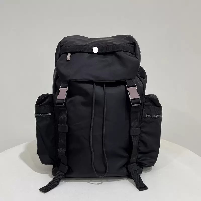Designer Bags Men Lu Fashion Outdoor Bags Large Capacity Backpack Teenager Schoolbag Student Women Pack Bag, Extra shipping cost
Designer Bags Men Lu Fashion Outdoor Bags Large Capacity Backpack Teenager Schoolbag Student Women Pack Bag, Extra shipping cost