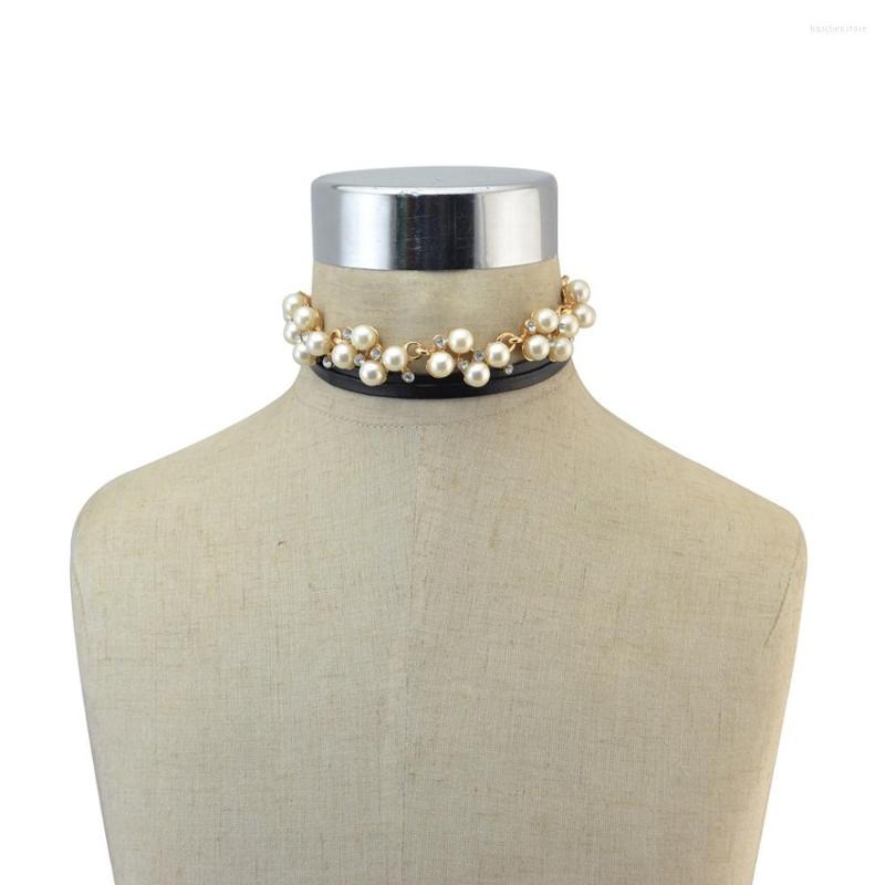 Choker Elegant Imitation Pearl Chokers Collier Necklace Black PU Leather Statement Women Party Jewelry Collares
Choker Elegant Imitation Pearl Chokers Collier Necklace Black PU Leather Statement Women Party Jewelry Collares