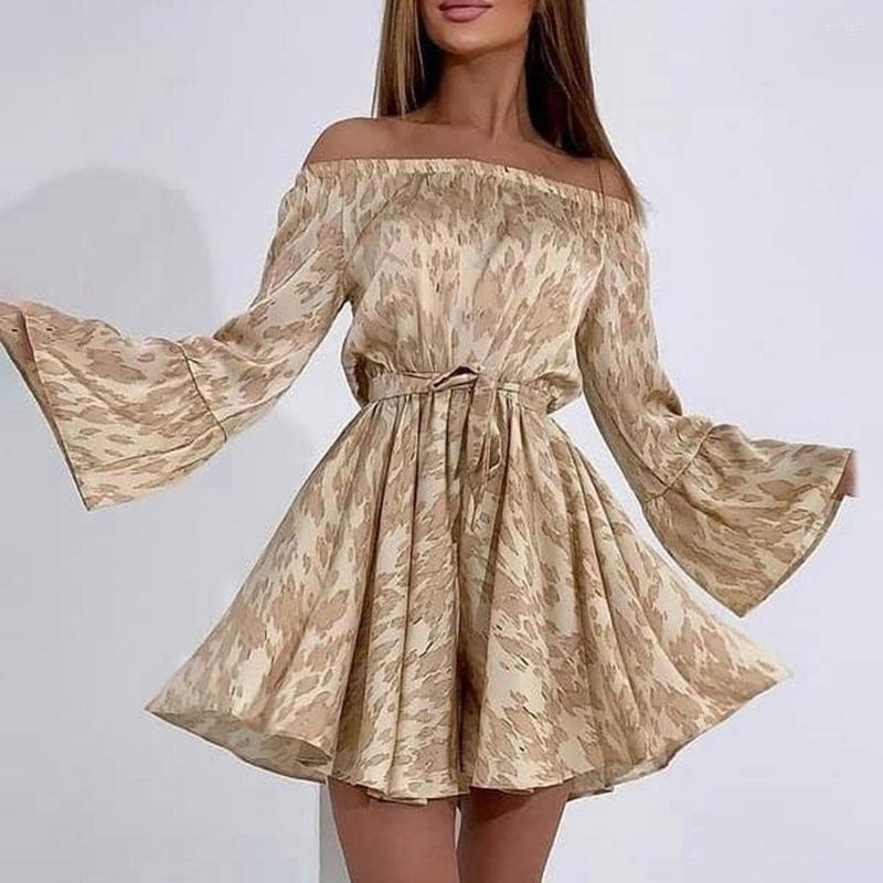 Casual Dresses Slash Neck Belt Mini Dress Floral Printed Off The Shoulder Flare Sleeve Ruffles Elastic Waist A Line Party 2022, Black
Casual Dresses Slash Neck Belt Mini Dress Floral Printed Off The Shoulder Flare Sleeve Ruffles Elastic Waist A Line Party 2022, Black
