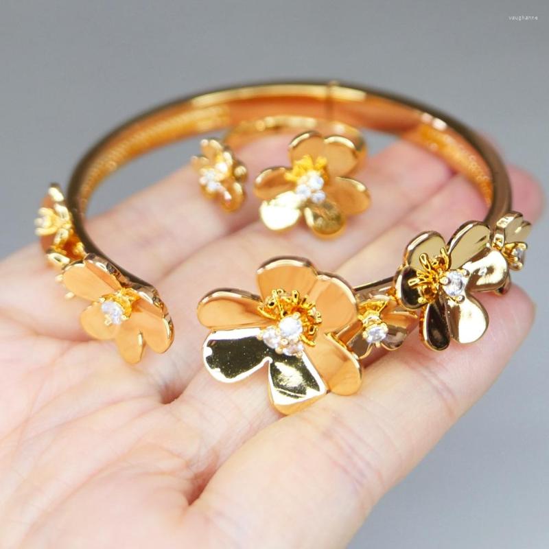 Necklace Earrings Set Flower With Ring Zircon Stone Paved Bracelet For Women Designer Copper Party Fashion Jewelry, Picture shown
Necklace Earrings Set Flower With Ring Zircon Stone Paved Bracelet For Women Designer Copper Party Fashion Jewelry, Picture shown