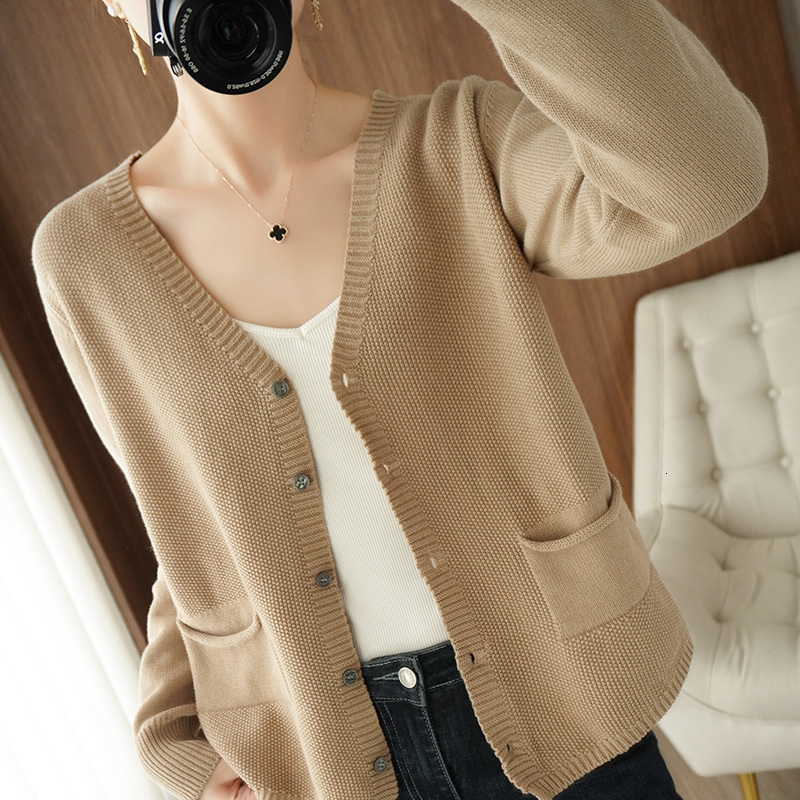 Women's Knits Tees Style Pure Cotton Knit Sweater Women Cardigan VNeck LongSleeved SevenNeedle Loose Short Double Pockets Spring Autumn Tops 221111, Dark grey
Women's Knits Tees Style Pure Cotton Knit Sweater Women Cardigan VNeck LongSleeved SevenNeedle Loose Short Double Pockets Spring Autumn Tops 221111, Dark grey