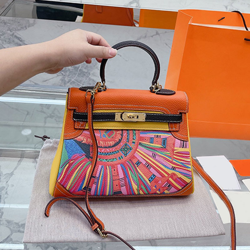 5A Totes Women Designer Handbags Pure Leather Shoulder Bags Bottom Rivet Cross Body Pouch Adjustable Shoulder Strap Pony Graffiti Kellies Bag, Box
5A Totes Women Designer Handbags Pure Leather Shoulder Bags Bottom Rivet Cross Body Pouch Adjustable Shoulder Strap Pony Graffiti Kellies Bag, Box