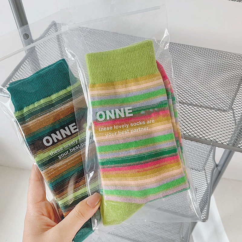 Internet Celebrity Color Stripes Tube Sock Female Cotton Socks Casual Color European and American Popular New Socks Colorful Four Seasons Sports, Blackish green
Internet Celebrity Color Stripes Tube Sock Female Cotton Socks Casual Color European and American Popular New Socks Colorful Four Seasons Sports, Blackish green
