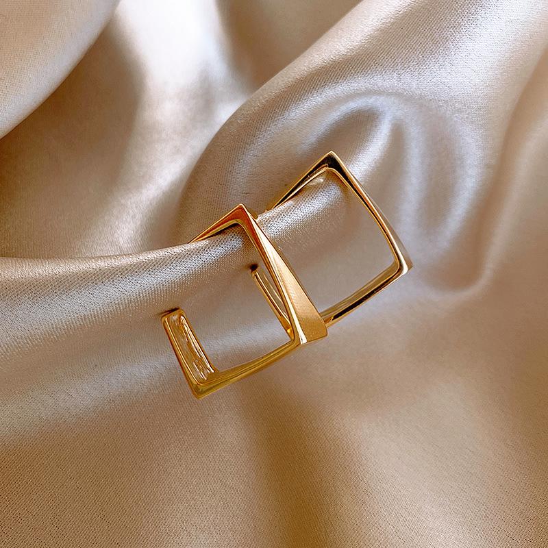 Hoop Earrings Gold Color Square Small Large Circle Hoops Shape Statement Women Girls Unique Metal Jewelry
Hoop Earrings Gold Color Square Small Large Circle Hoops Shape Statement Women Girls Unique Metal Jewelry