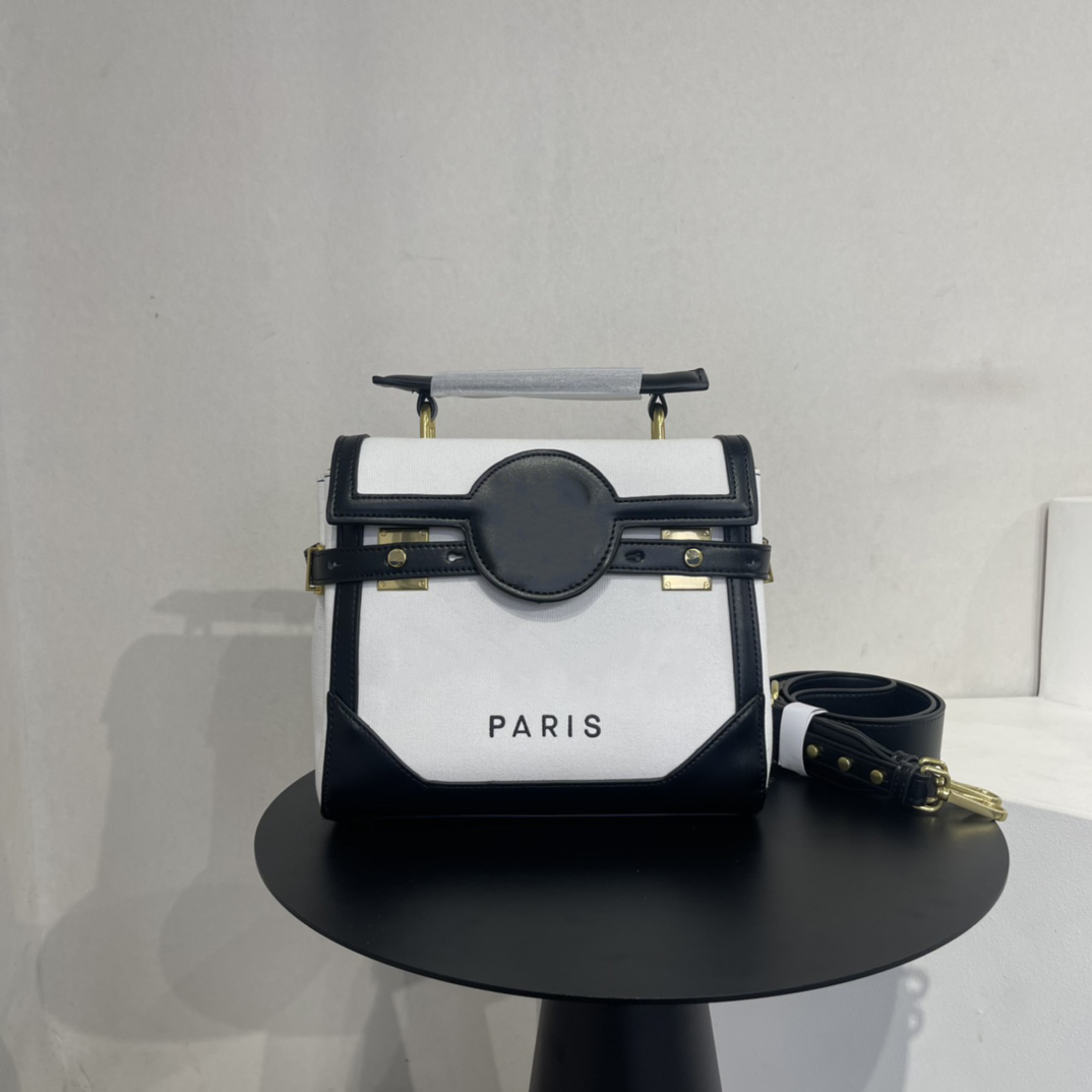 2022 new designer bag retro style hardware logo metal chain celebrity with luxury women's single shoulder sling fashion bag, Green
2022 new designer bag retro style hardware logo metal chain celebrity with luxury women's single shoulder sling fashion bag, Green