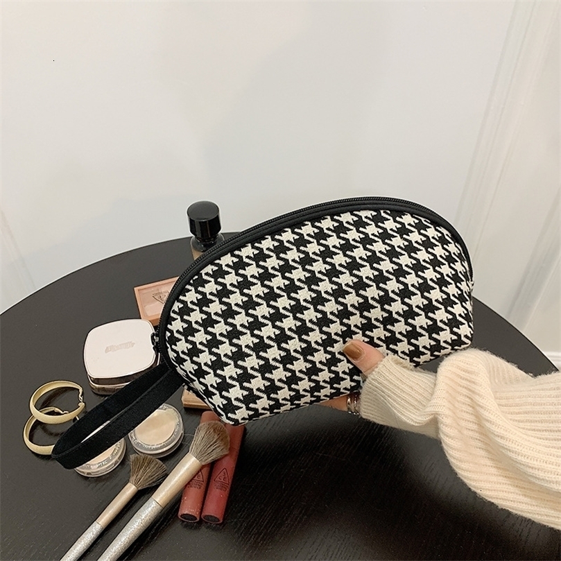 Cosmetic Bags Cases Houndstooth Female Classic Zipper Small Storage Casual Portable Mini Makeup Canvas 221114, Zebra s
Cosmetic Bags Cases Houndstooth Female Classic Zipper Small Storage Casual Portable Mini Makeup Canvas 221114, Zebra s